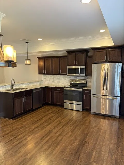 3 bed, 2.5 bath, 1492 sqft, $1,700 — Photo 3
