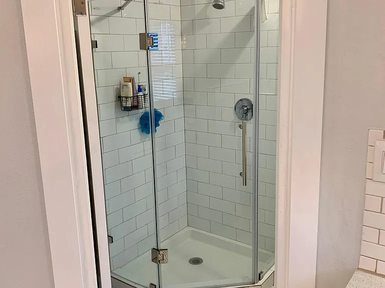 411 11th Ave E #303 — Photo 9