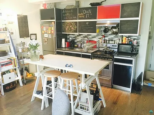 Rented by EXR | media 8