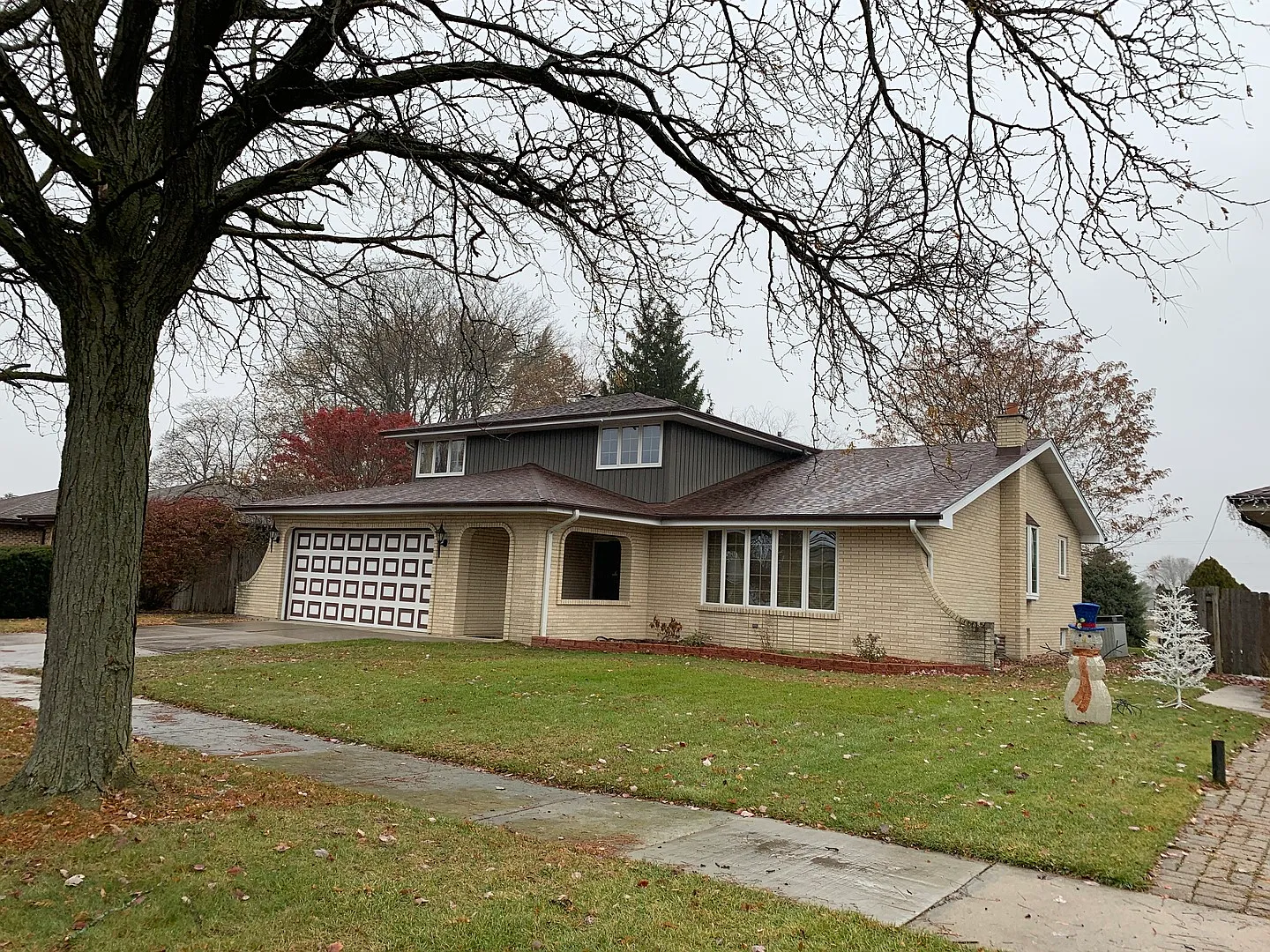 7630 Cashew Dr photo 1