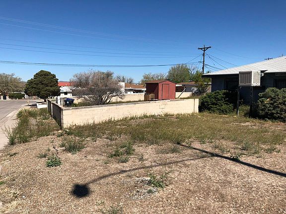 4th image of 2131 Stanford Dr SE