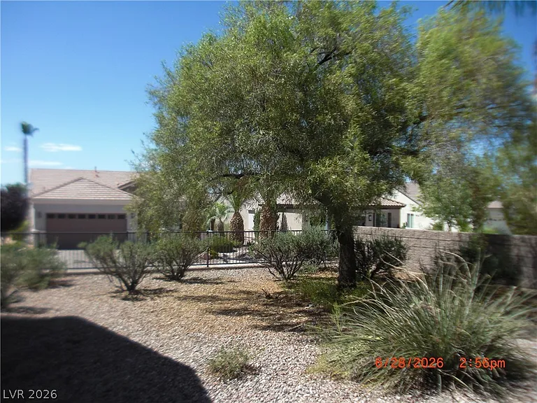 2160 Burris Hill Dr — Photo 14