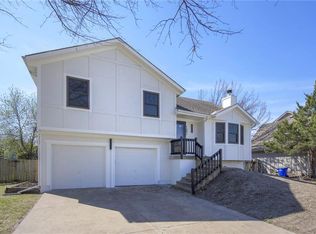 1201 E Butterfield Pl, Olathe, KS 66062