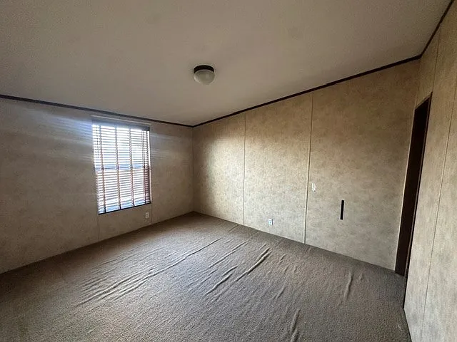 1715 N Clendenen Ave — Photo 14