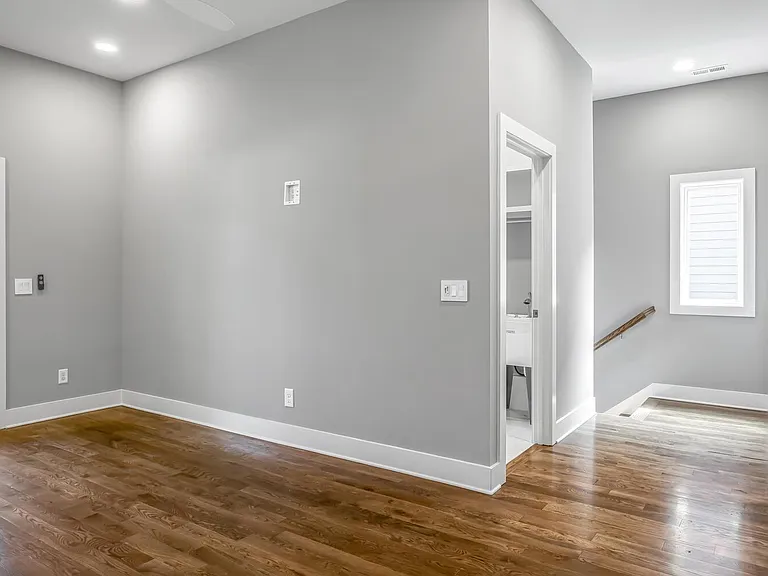 814A Dewees Ave — Photo 13
