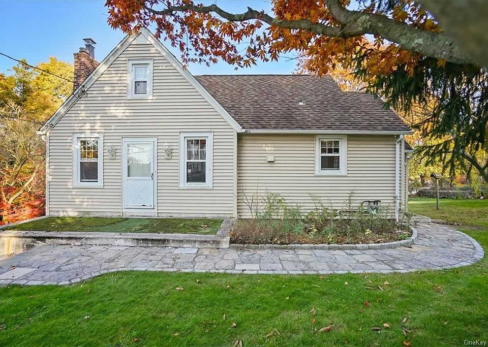 1st image of 135 Walter Ave