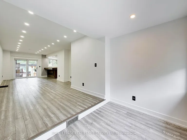 514 Windermere Ave — Photo 6