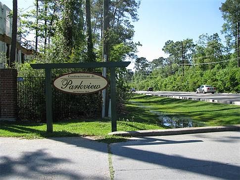2nd image of 406 Parkview Blvd
