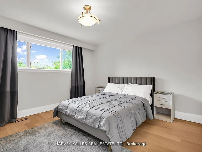 16 Wedgeport Pl — Photo 35