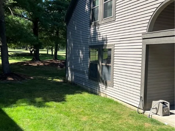 3811 Northwoods Ct NE Unit 1, Warren, OH 44483