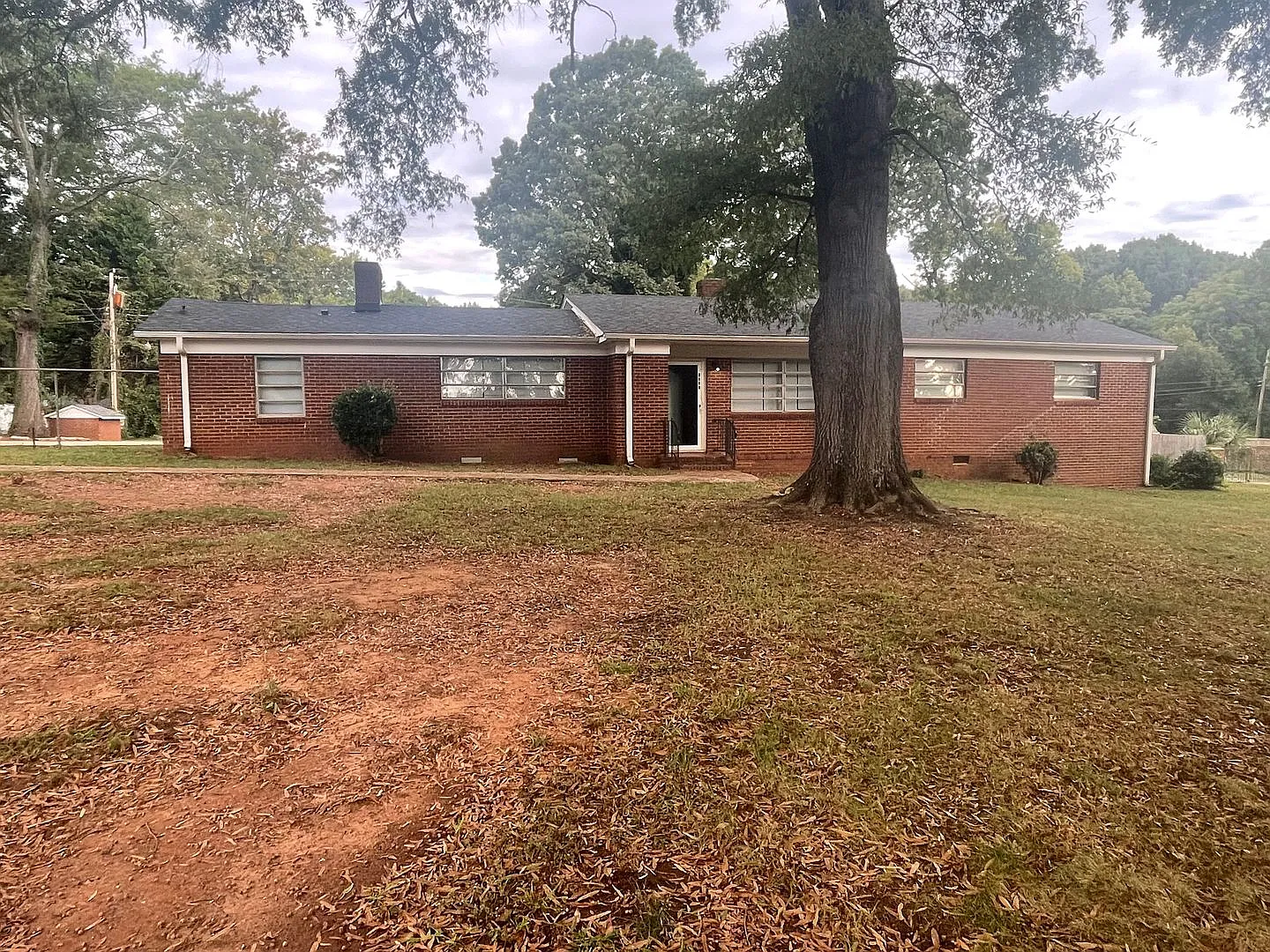 This Beautiful 4 bed 2.5 bath brick ranch home sits on 0.68 acres of land in the desired Steelber... — Photo 1