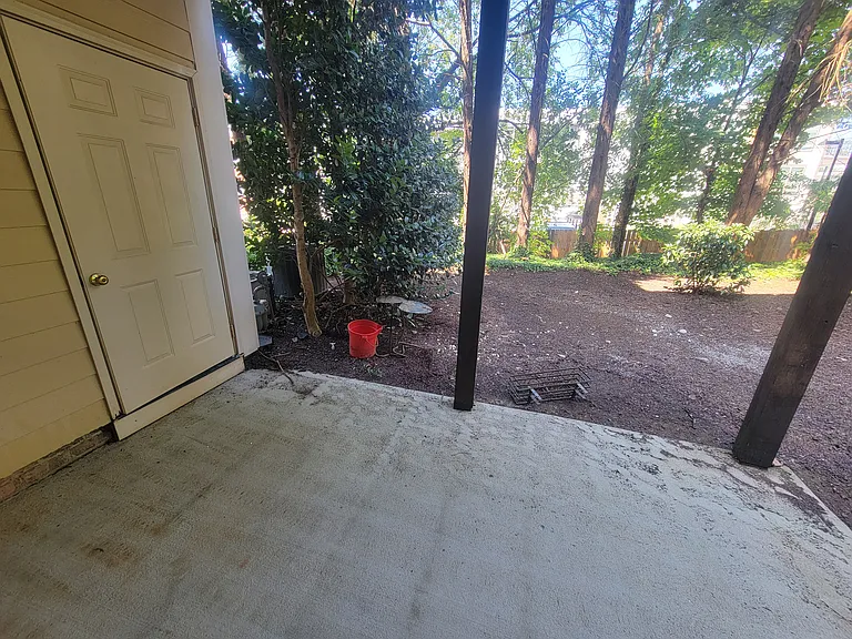 1340 Cameron View Ct — Photo 20