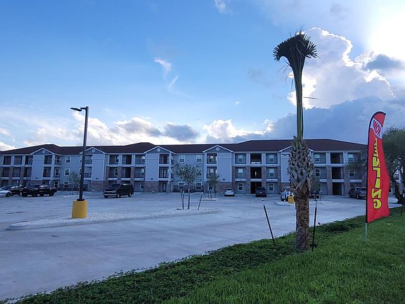5th image of 2100 Laredo Rd Unit 1114