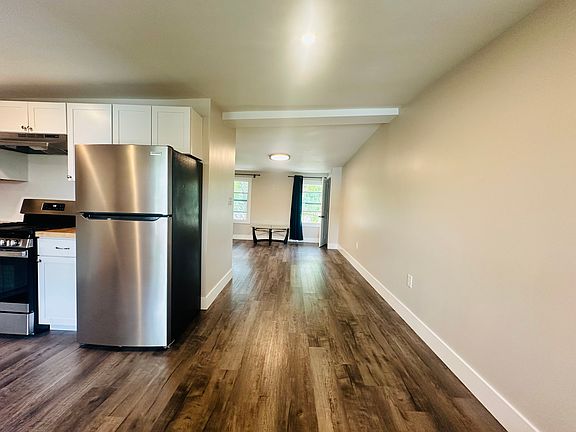 4th image of 80 Garden St #3