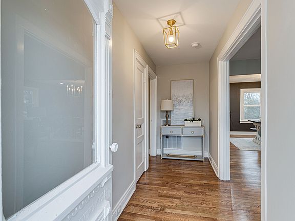 5th image of 1002 S Cannon Blvd