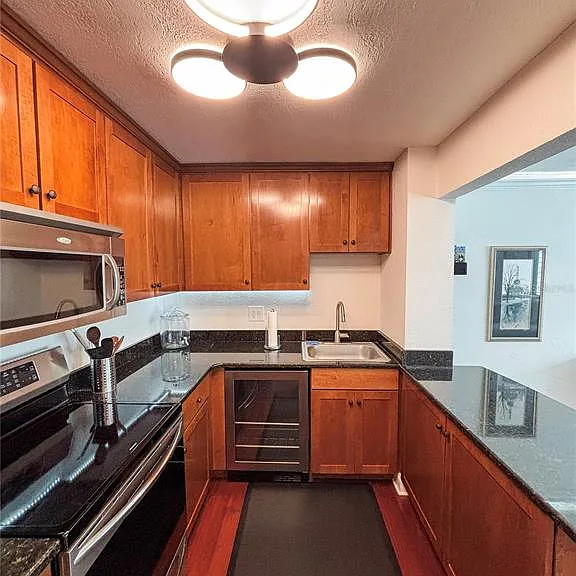 210 5th Ave S #209 — Photo 5