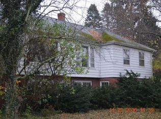 4777 Hillandale Rd, Sodus, MI 49126