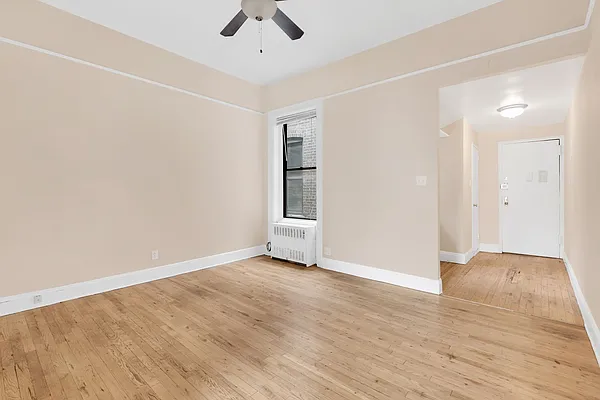 Rented by Cooper & Cooper Real Estate | media 7