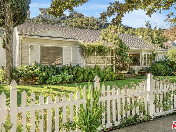 3rd image of 11782 Bellagio Rd