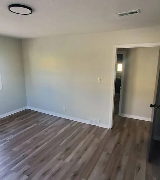 4106 Lee Road — Photo 8