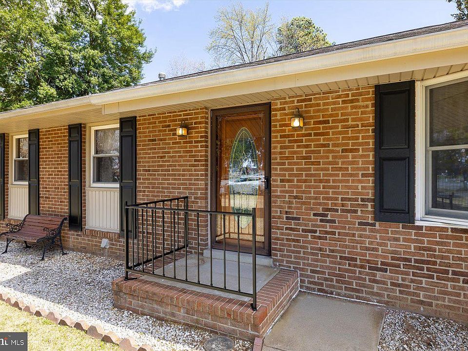 12007 Sheraton Hills Dr, Fredericksburg, VA 22407 Zillow