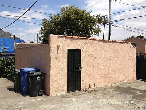 4th image of 801 W 107th St
