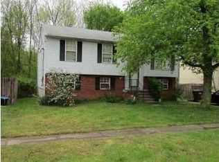 9711 Ranger Rd, Louisville, KY 40229