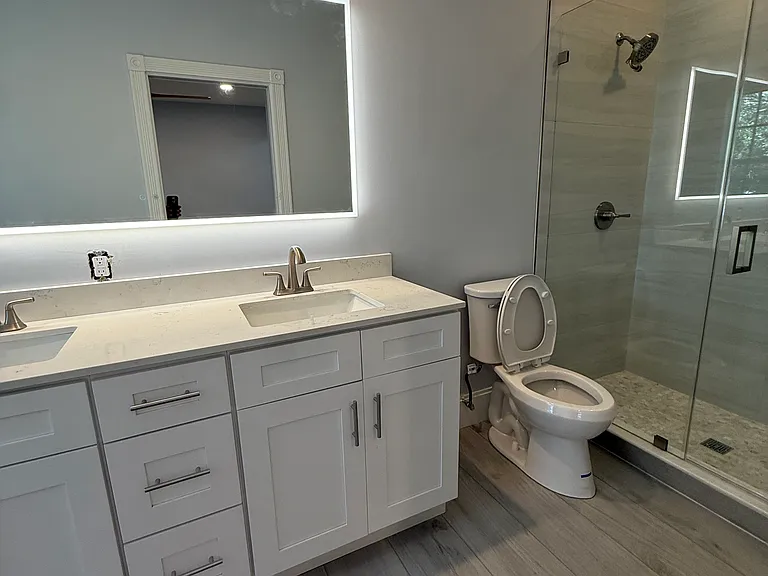 225 Murray Ct — Photo 6