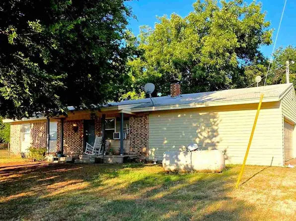 347 SW B St, Faxon, OK 73540