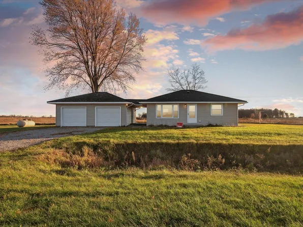 19395 Dice Rd, Merrill, MI 48637