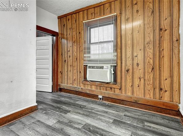 denver-colorado-444454095 picture