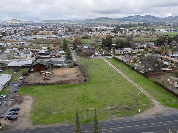 5th image of E Vandalia Avenue