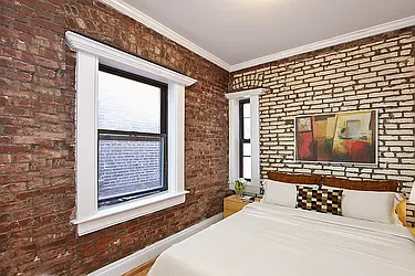 Rented by R New York