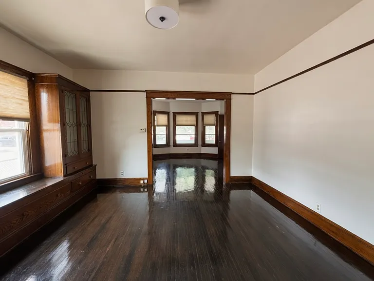 1371 Warren Rd — Photo 5