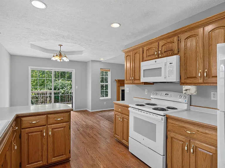 1006 W Cobblefield Way — Photo 10