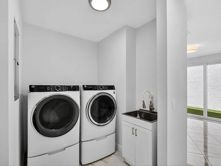 2114 Chagall Cir — Photo 22
