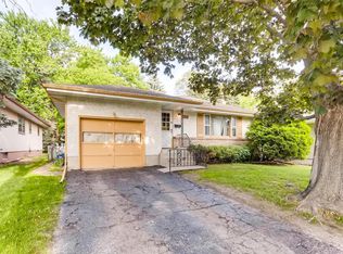 1517 Winchell St, Saint Paul, MN 55106