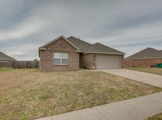 3632 Logan Heights Dr, Springdale, AR 72764