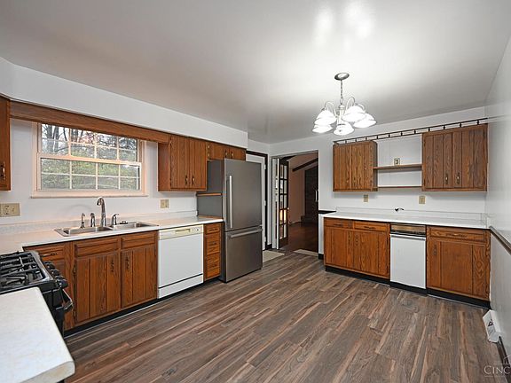 4th image of 5691 Nickview Dr