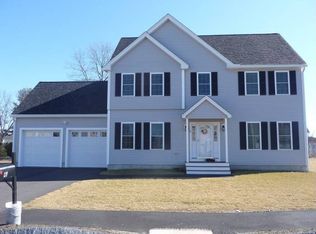 39 Myrtle St, Methuen, MA 01844