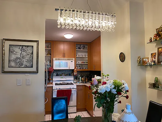 Sold by Sunshine R E LLC | media 6