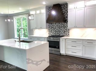 300 Setter Ct, Concord, NC 28025