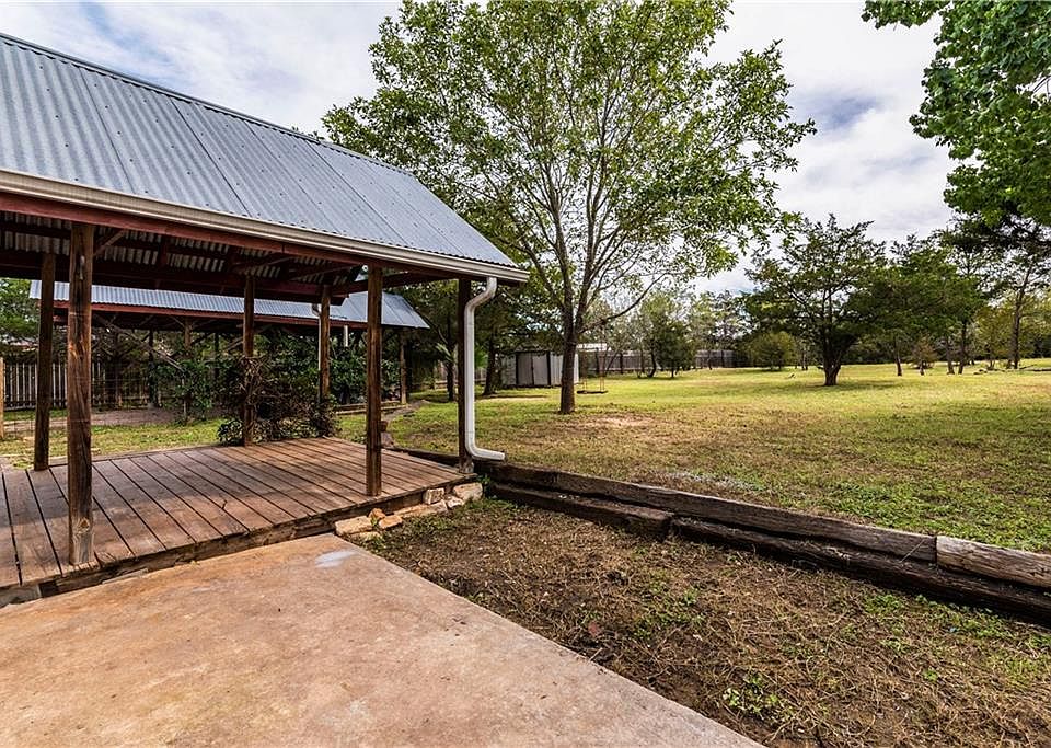 1st image of 113 Creekwood Trl