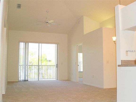 2nd image of 4230 Castlebridge Ln Unit 1825