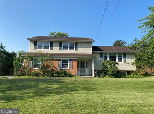 32 Waverly Rd, Cherry Hill, NJ 08003