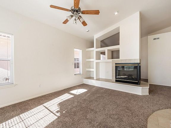 4th image of 4523 Briarcrest Dr