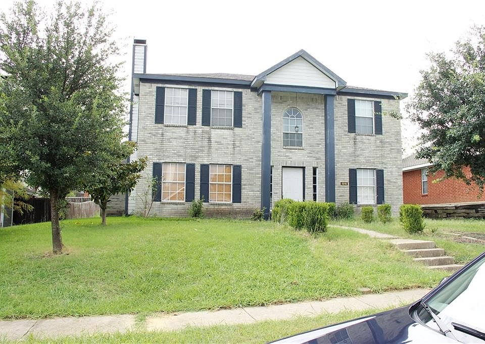 1st image of 1210 Woodcrest Dr