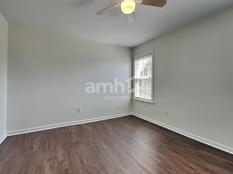 121 Hampton Lake Dr — Photo 28