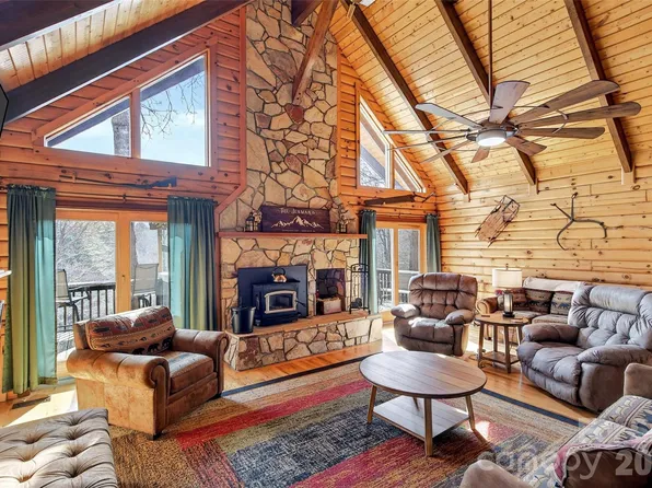 542 Allen Mountain Ln, Spruce Pine, NC 28777