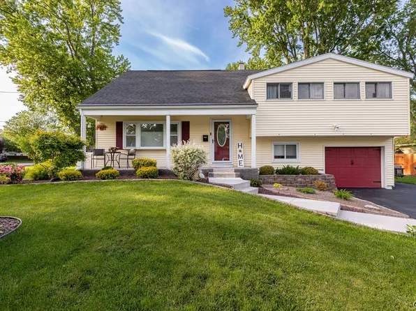 4 Alder Ln, Liverpool, NY 13090